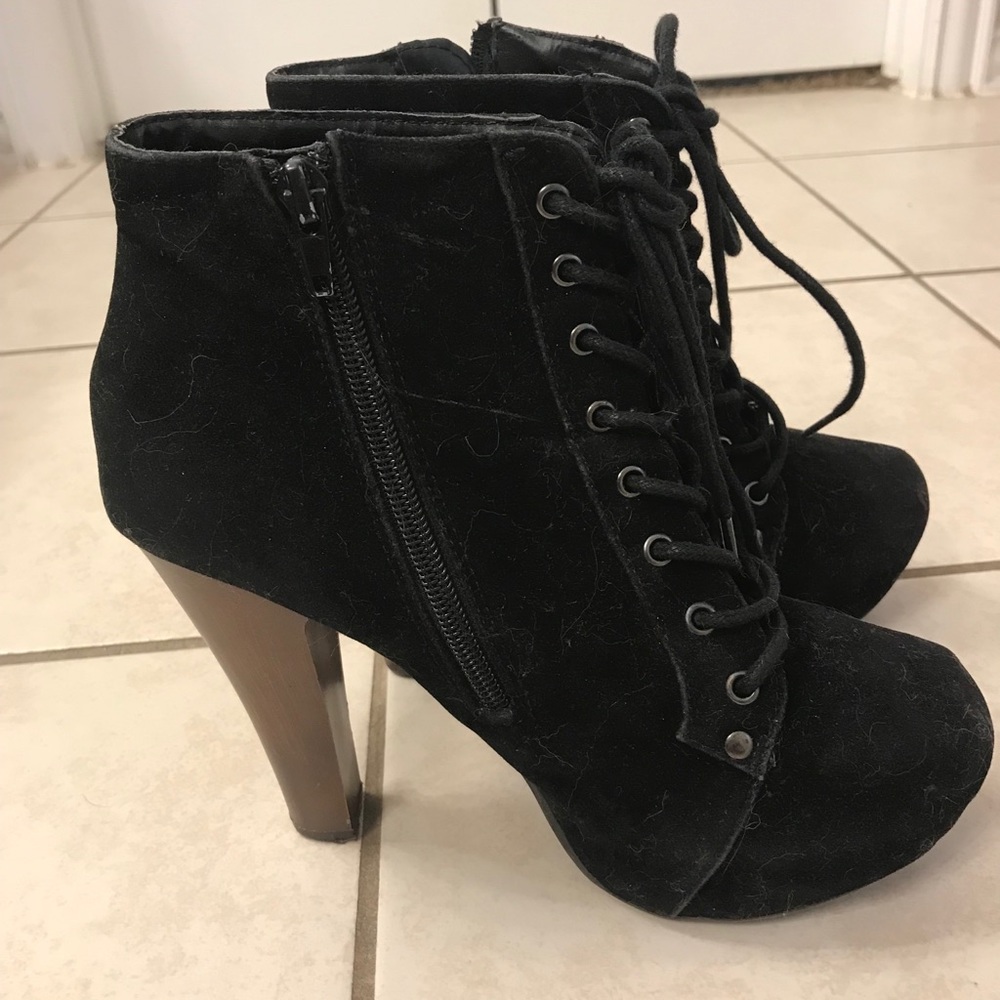 Women’s Shoes
